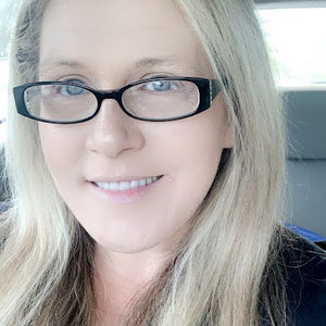 Meet your Posher, Candice